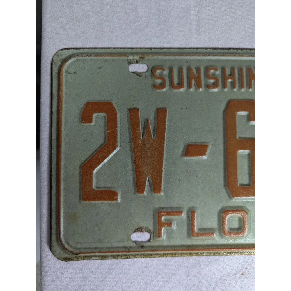 Vintage 1974 Florida Sunshine State License‎ plate orange 2W-68024